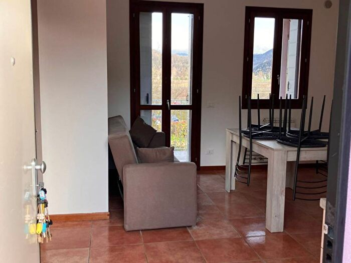 Appartamento trilocale in affitto in Centro, Lozzo Atestino