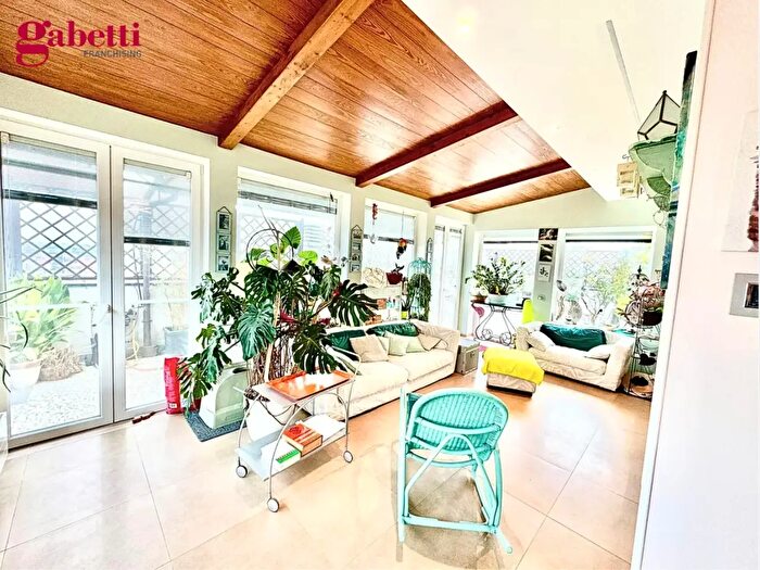 Appartamento con 5 locali in vendita in Rimini