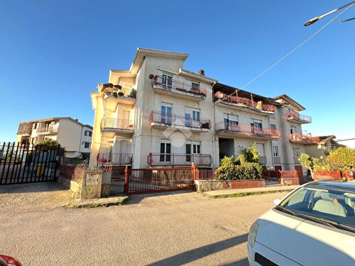 Appartamento con 5 locali in vendita in Via Ginestrelle, San Giorgio Del Sannio
