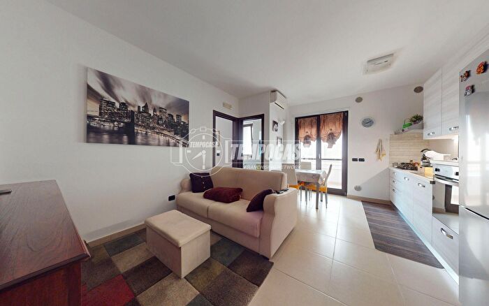 Appartamento bilocale in vendita in Via Salvatore Quasimodo, Casamassima