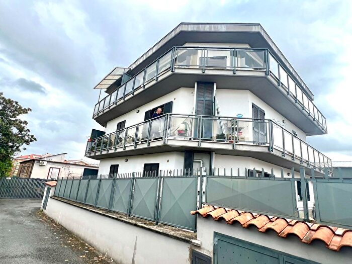 Appartamento bilocale in vendita in Via Rodolfo Crespi, Roma