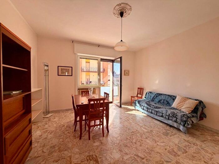 Appartamento con 5 locali in vendita in Via Pietro Micheli, Ariosto, Lecce