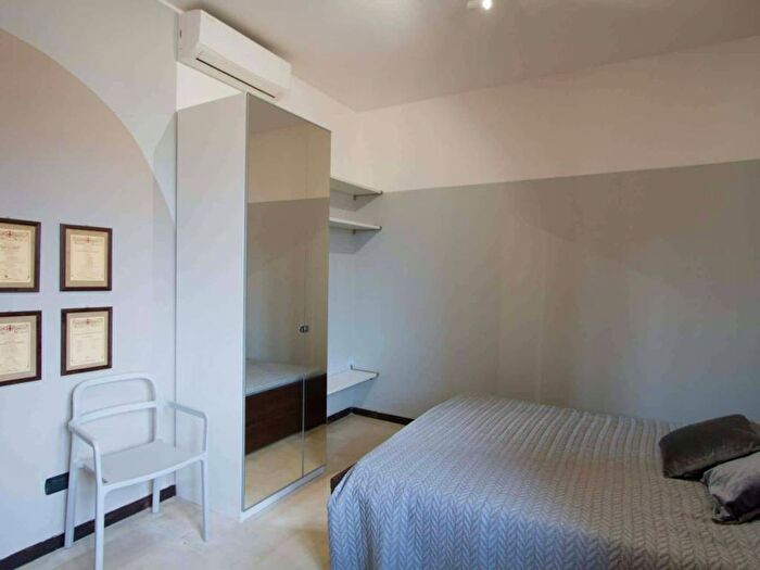 Appartamento monolocale in affitto in Via dei Piatti, Carrobbio, Milano