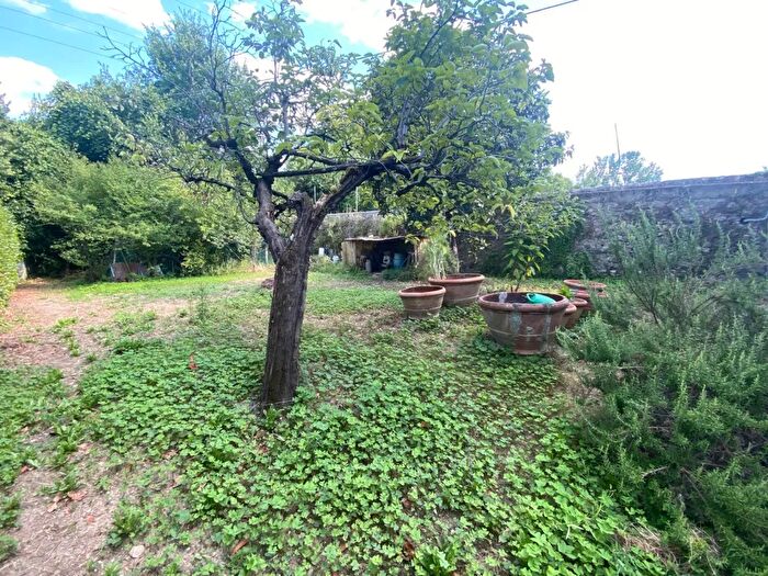 Appartamento quadrilocale in vendita in Via Buia, Firenze