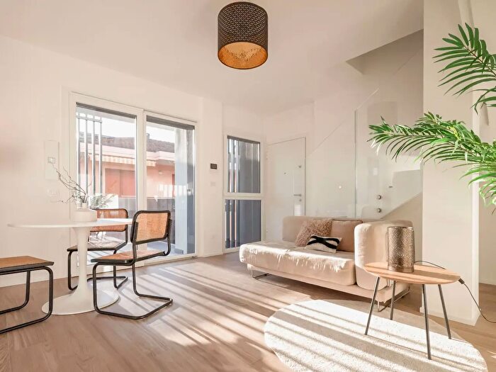 Appartamento quadrilocale in vendita in Viale Tazzoli, Riccione