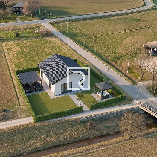 Casa bilocale in vendita in Via Montanara Comunale X Forlimpopoli, Forlimpopoli