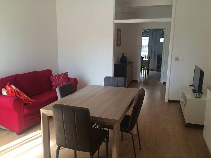 Appartamento quadrilocale in affitto in Viale Quinto Orazio Flacco, Centro, Riccione