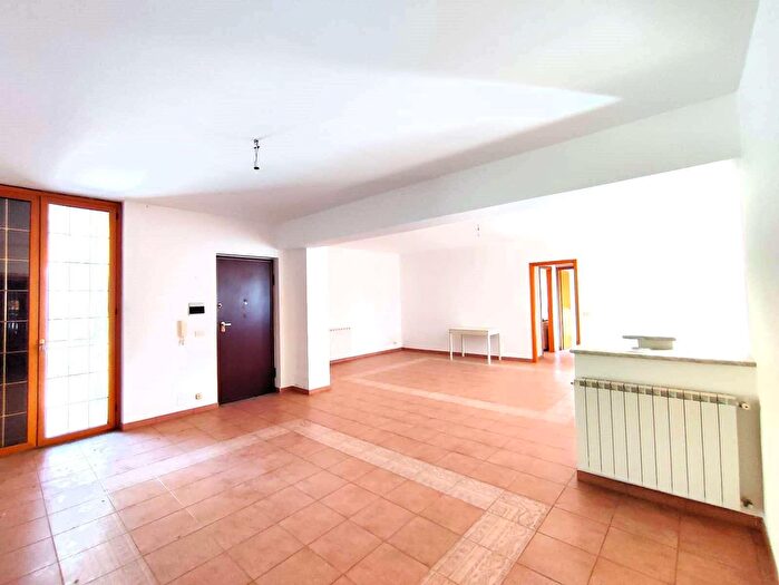 Appartamento con 5 locali in vendita in Monforte San Giorgio