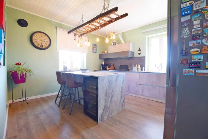 Case in Vendita e in Affitto - 2