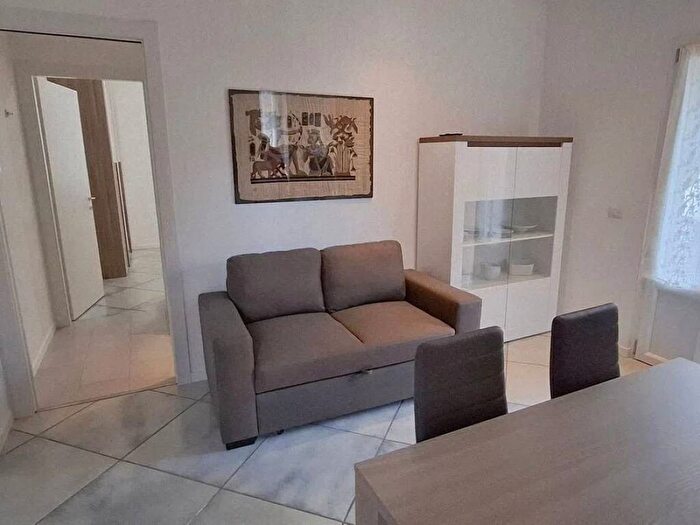 Appartamento bilocale in affitto in Via Canturina, Albate Muggiò, Como