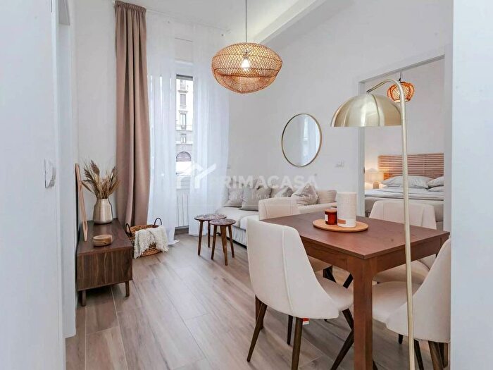 Appartamento trilocale in affitto in Viale Lunigiana, Cascina dei Pomi, Milano