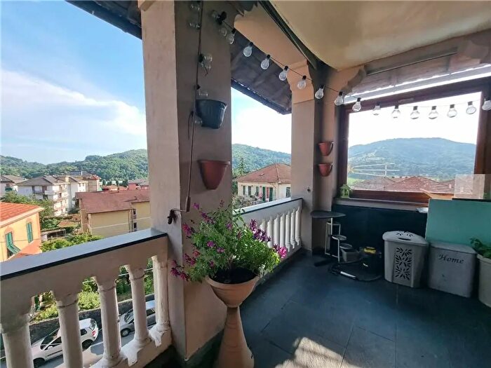 Appartamento con 5 locali in vendita in Via Roma, Casella