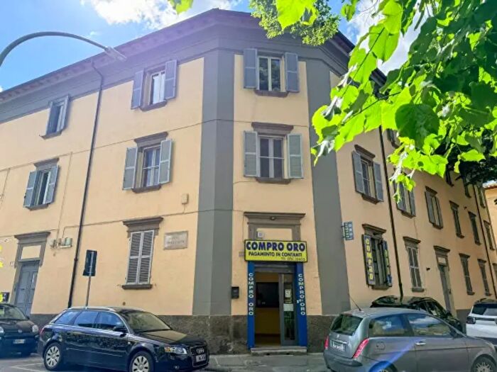 Appartamento quadrilocale in vendita in Via Pietro Vanni, Viterbo