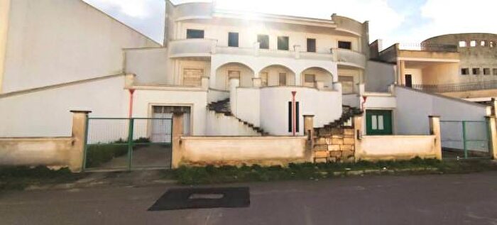 Casa con 6 locali in vendita in Via Giovanni XXIII, Salice Salentino