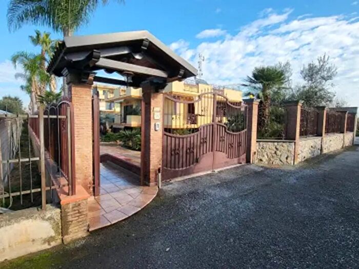 Casa con 6 locali in vendita in Via Acquavitari, Scafati