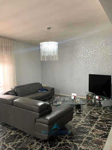 Casa quadrilocale in vendita in Casoria