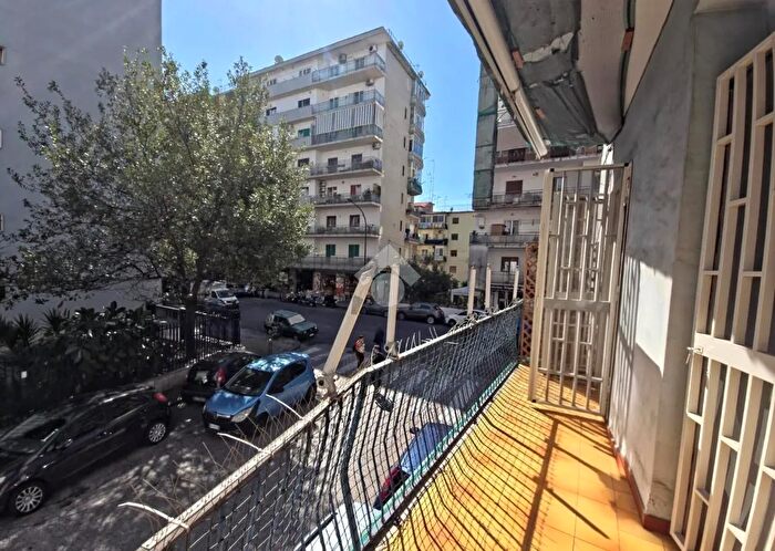 Appartamento quadrilocale in vendita in Via Giuseppe Capaldo, Napoli