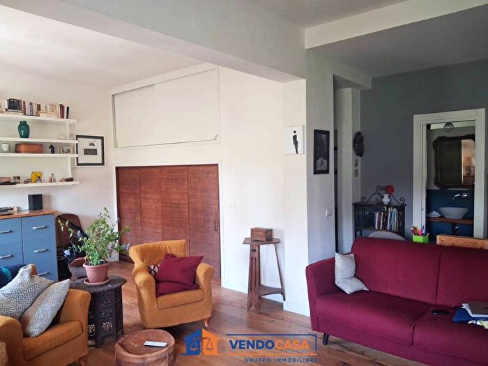 Appartamento trilocale in affitto in Viale Eleonora Duse, Coverciano, Firenze