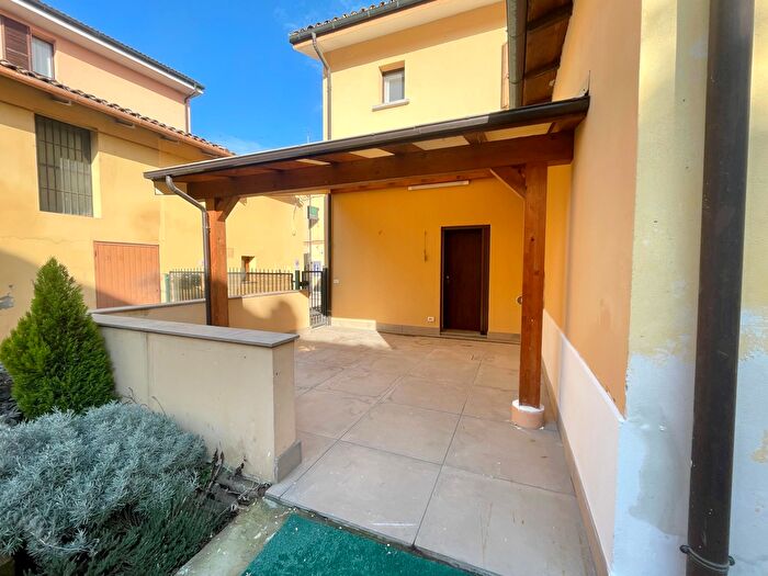 Appartamento trilocale in vendita in Via R Tolomelli, San Pietro In Casale