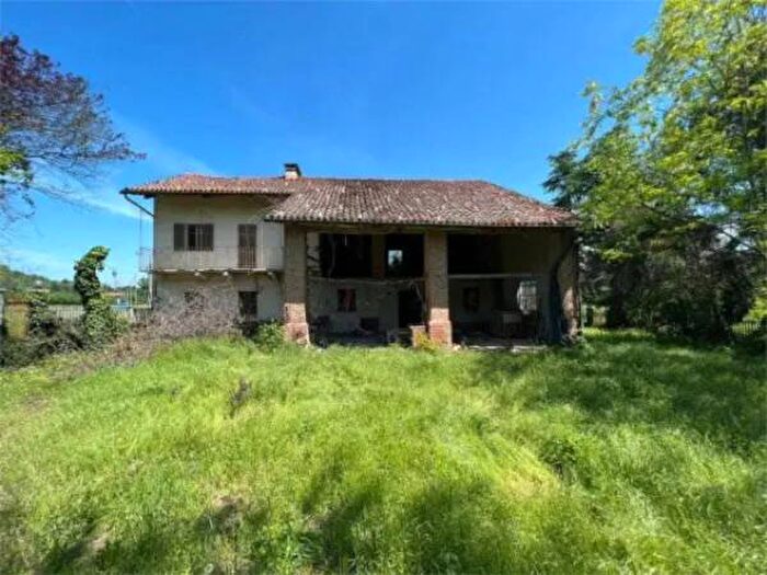 Casa quadrilocale in vendita in Località Valle, Piozzo