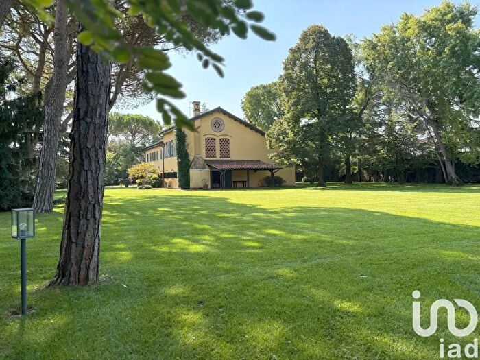 Casa con 11 locali in vendita in Via Scavi, Montegrotto Terme