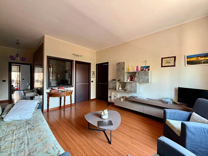 Appartamento trilocale in vendita in Via Edoardo Brizio Bra, Bra