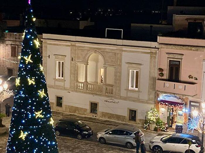 Appartamento con 6 locali in affitto in Piazza della Vittoria, Castro