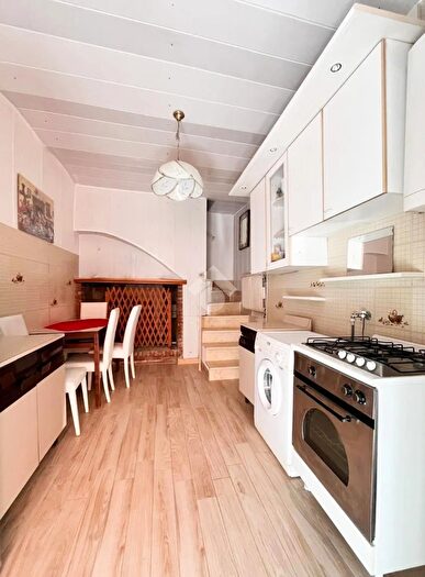 Casa quadrilocale in vendita in Via Gioacchino Volpe, Castel Frentano