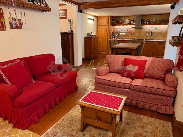 Appartamento trilocale in affitto in Courmayeur