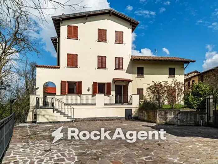 Appartamento bilocale in vendita in Frazione Camolino, Montesegale