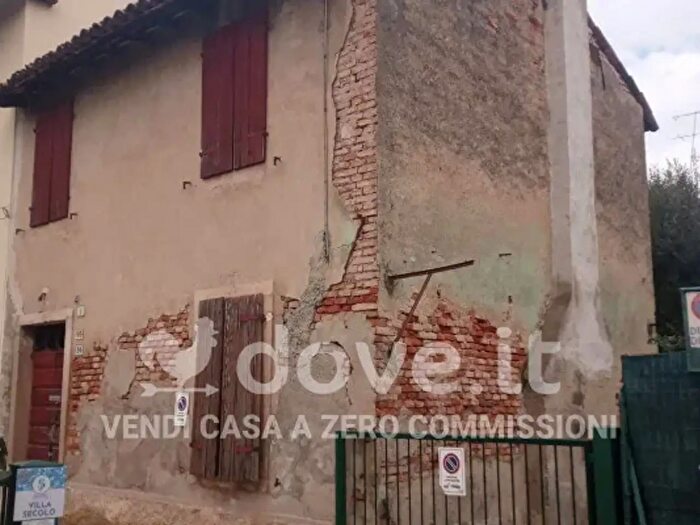 Appartamento bilocale in vendita in Via Secolo, Peschiera Del Garda