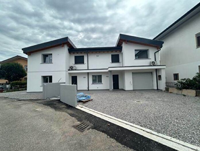 Casa con 6 locali in vendita in Cividale Del Friuli