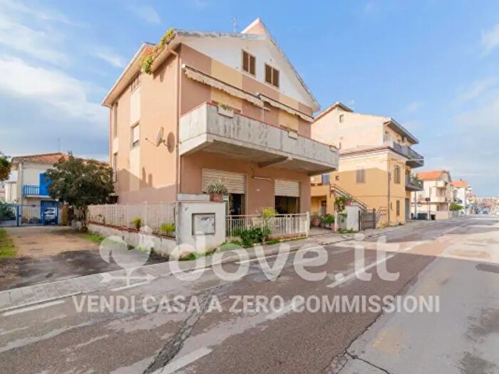 Casa con 6 locali in vendita in Via Emilia, Montesilvano