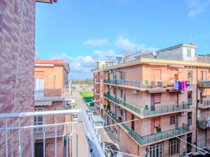 Appartamento trilocale in vendita in Via Ugo La Malfa, Lucera