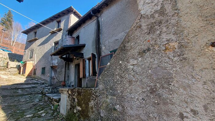 Casa quadrilocale in vendita in Pierdiscini, Careggine