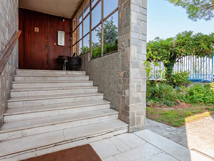 Casa quadrilocale in vendita in Via Balossa, Cormano
