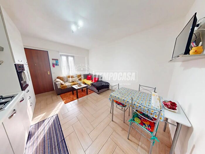 Appartamento bilocale in vendita in Via Cesare Battisti, Cirimido