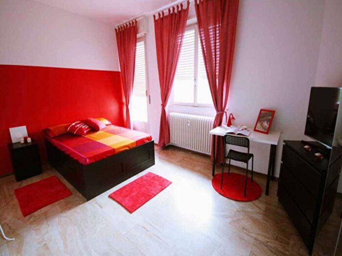 Appartamento con 5 locali in affitto in Via Tortona, Solari, Milano
