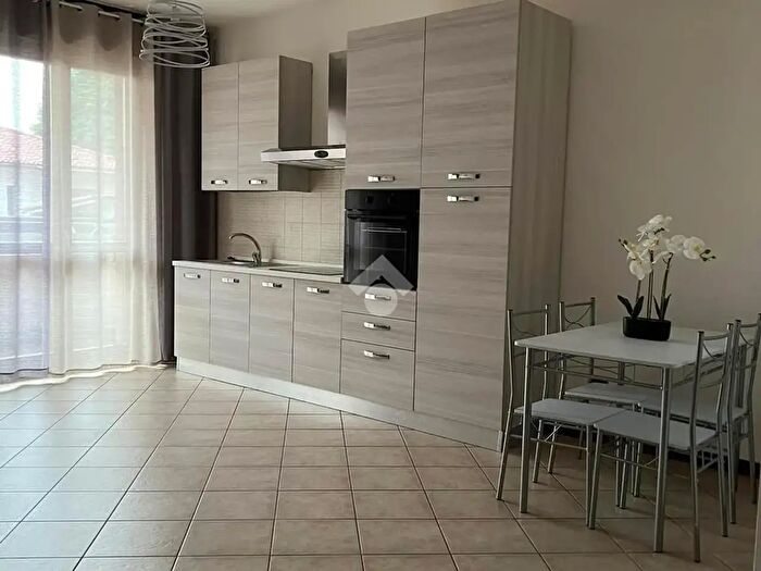 Appartamento bilocale in affitto in Via Colombara, Colturano