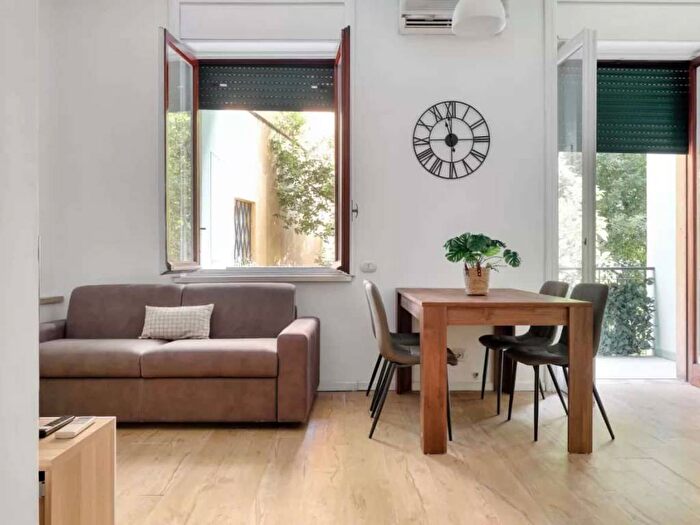 Appartamento monolocale in affitto in Via della Moscova, Moscova, Milano