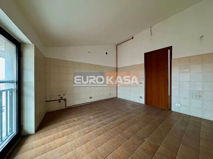 Appartamento quadrilocale in vendita in Via Monte Grappa, Boltiere