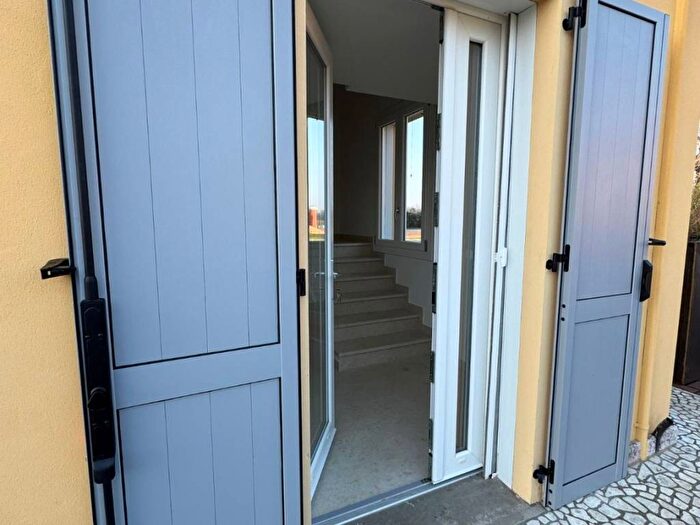 Appartamento trilocale in affitto in Strada Stradella, Baggiovara, Modena