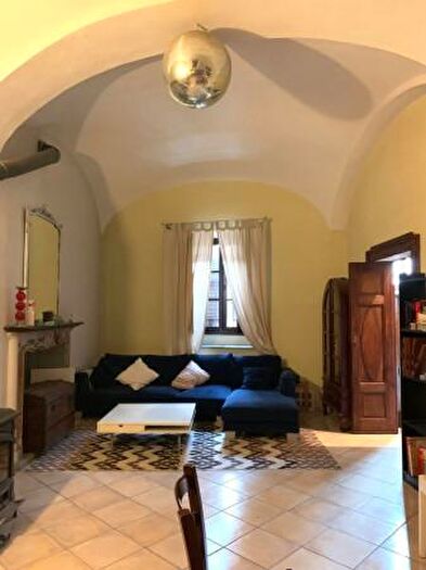 Casa con 6 locali in vendita in Via Camillo Benso di Cavour, Livorno Ferraris