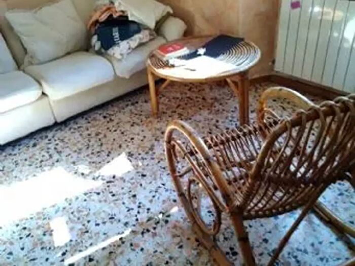 Appartamento trilocale in vendita in Apricale