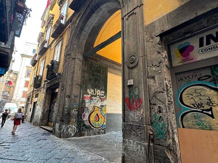 Appartamento bilocale in affitto in Via Banchi Nuovi, Centro Storico, Napoli