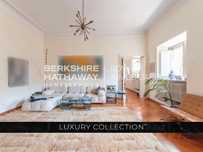 Appartamento con 6 locali in affitto in Piazza Farnese, Campo de Fiori, Roma