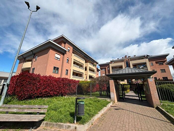 Appartamento bilocale in affitto in Viale della Vittoria, Centro, Brugherio