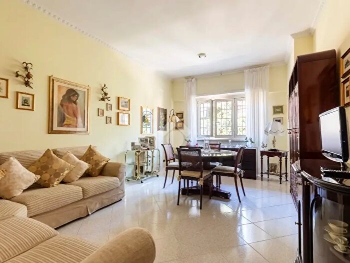 Appartamento trilocale in vendita in Via Suor Celestina Donati, Roma