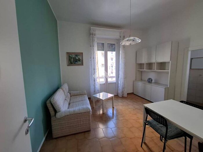 Appartamento trilocale in affitto in Piazza Giovanni Bausan, Bovisa, Milano