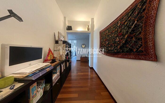 Appartamento trilocale in vendita in Via Reina, Monza